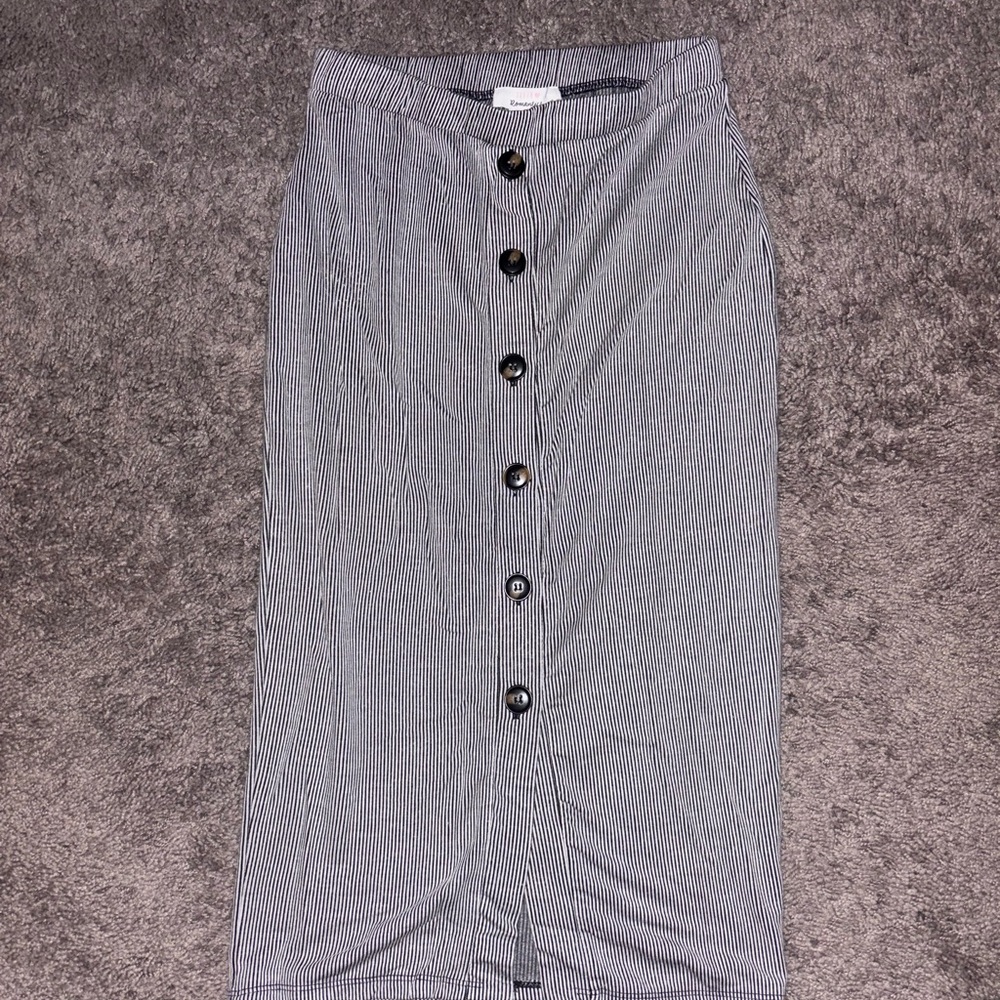 URBAN Romantics Black & White Striped Button-Front Pencil Skirt